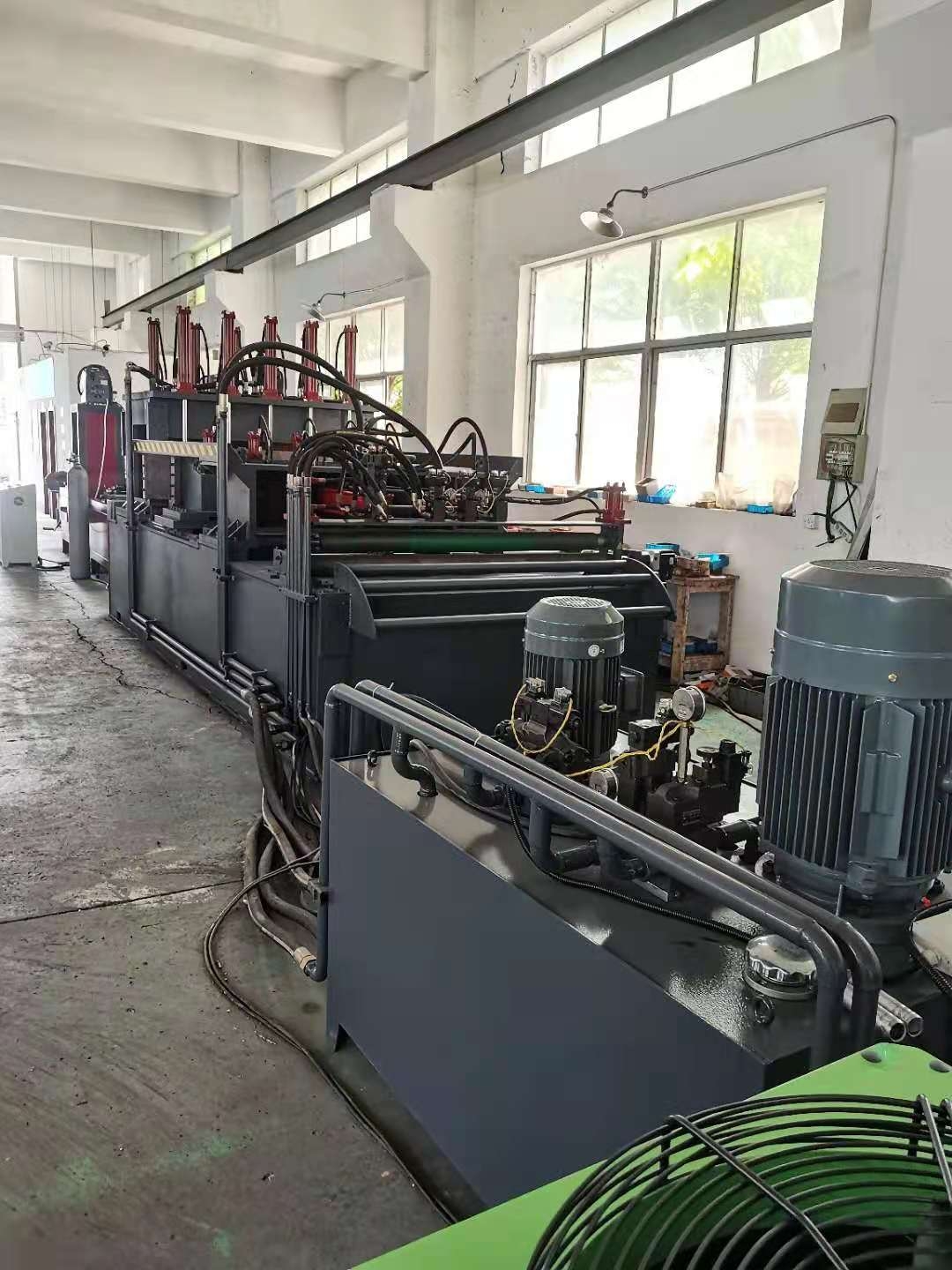 波紋片成型機